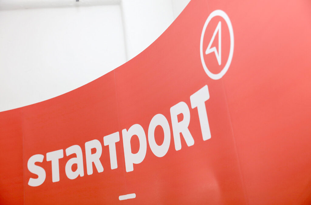 Digital Hub Logistics launches partnership with startport
